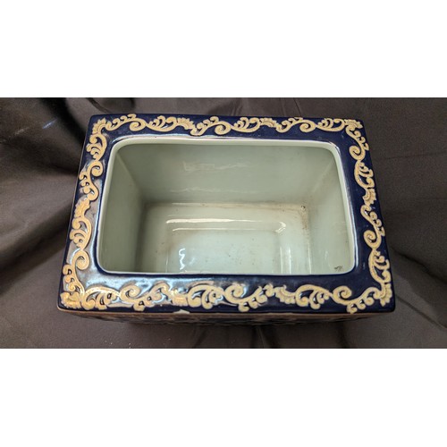 386 - Vintage Porcelain Gold and Blue Decorated Indoor Plant Holder - Slight Chip to Rim