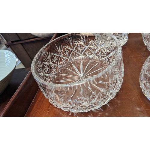 577 - 2 Vintage Lead crystal fruit bowls, large vase and cream jug - 4 items total