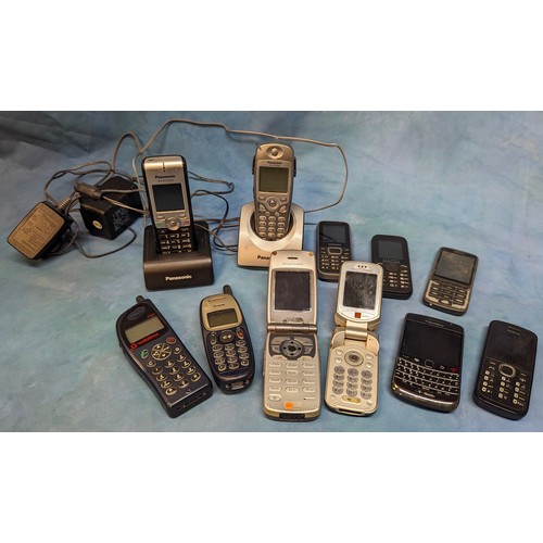 848 - A collection of Panasonic cordless home telephones and retro mobile phone