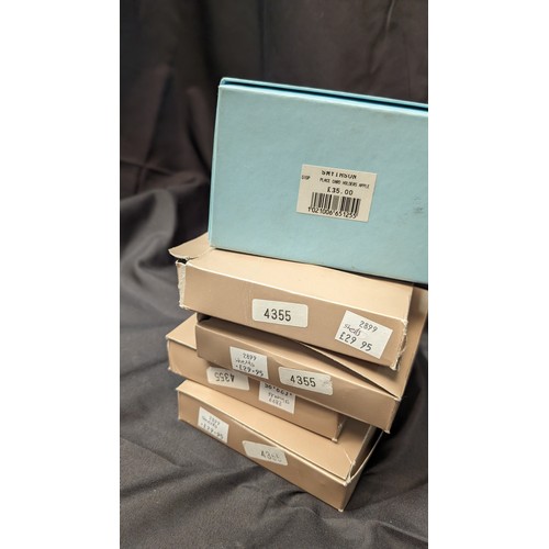 294 - 5 Boxes of Placeholders, 24 x Shell Design 4355 plus a Box of Smythson of Bond Street Apple Placehol... 