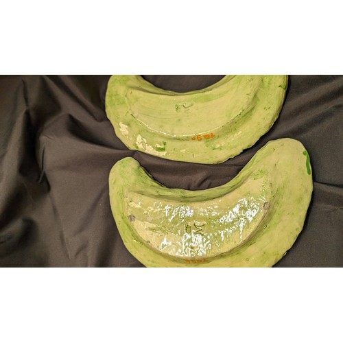 505 - Vintage Cabbage Plates x 2, 25cm Long