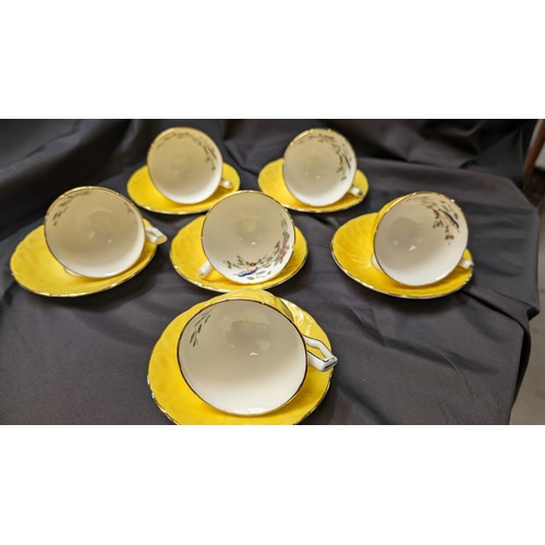 511 - Vintage Aynsley Yellow Teacups and Saucers x 6 ( 1 chip to rim of 1 cup as pictured)