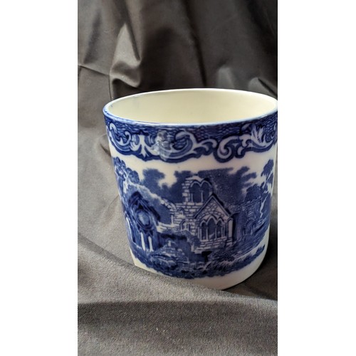 578 - A Collection of Blue and White English Scenes Chinaware