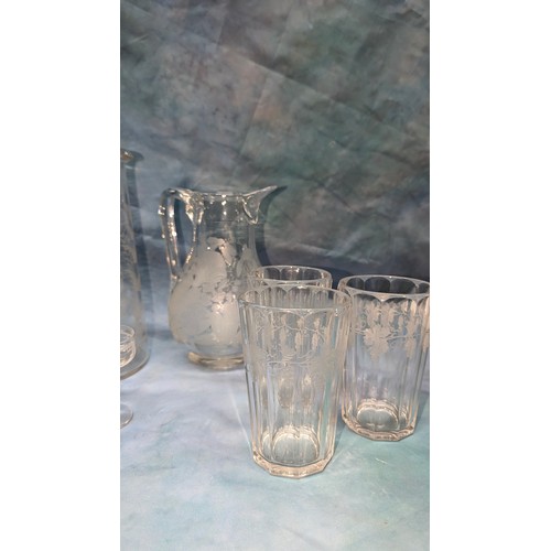 637 - An Assortment of Engraved and Etched Glassware