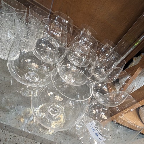 390 - 11x large brandy balloon glasses