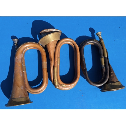 423 - 3 x Antique English Bugles