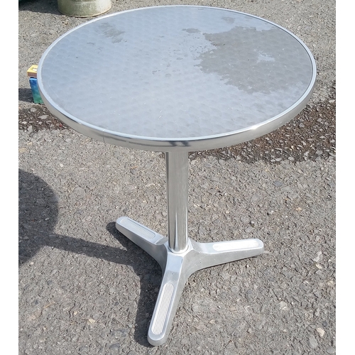 1150 - A pair of Bistro tables - one round, one square