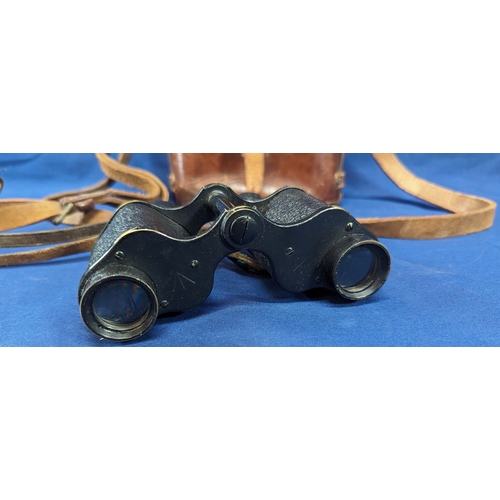 198 - A pair of British Military WWI A Kershaw and Sons Prismatic No3 MKII Officers Binoculars in a 1916 A... 