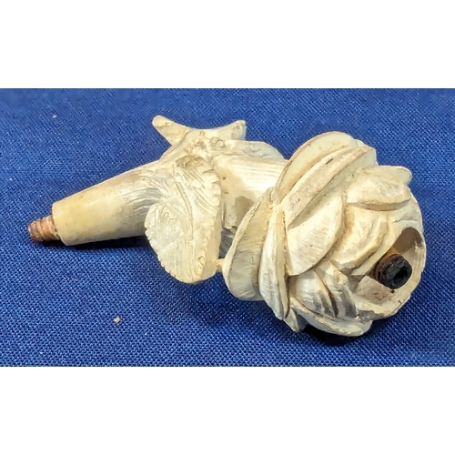 199 - An antique Meerschaum ladies 'Rose' pipe in case