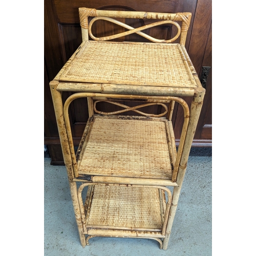 52 - A bamboo and cane 3 tier Auxiliar table - 31 x 31 x 71cm