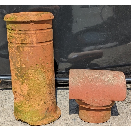 985 - Vintage terracotta chimney pot with chimney cowel