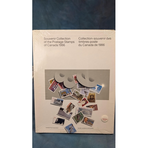 473 - Souvenir Collections of Canada's Postage stamps - 1981 Booklet. 1982-6 sealed boxes