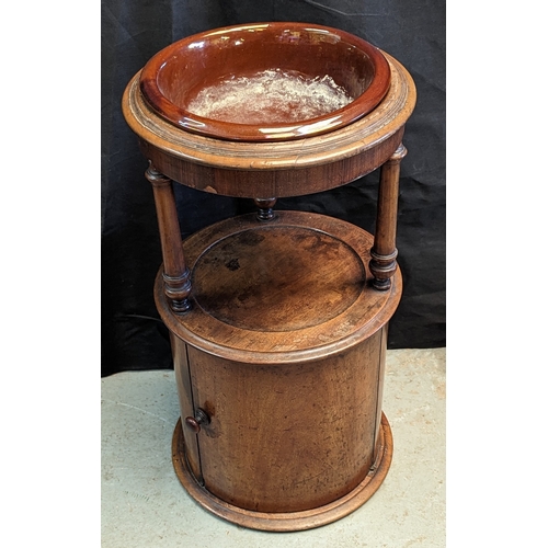 273 - Antique wash stand with bowl and cupboard - 75 x 45 x 45