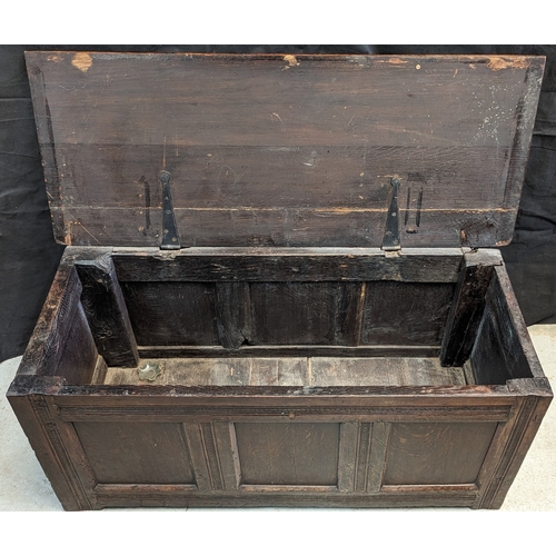 526 - Antique large blanket box - 54 x 123 x 50cm