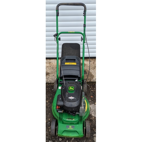 948 - John Deere petrol lawn mower - seen running