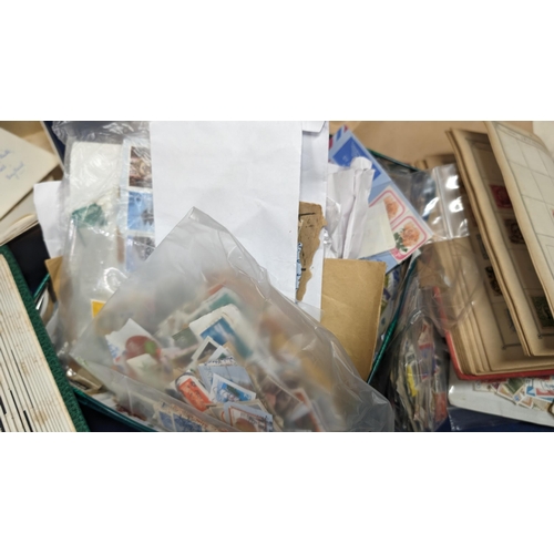 500 - A large quantity of used stamps, School boy albums and vintage tins  - Contains Worldwide, Commonwea... 