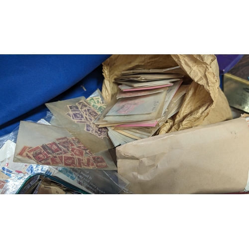 500 - A large quantity of used stamps, School boy albums and vintage tins  - Contains Worldwide, Commonwea... 