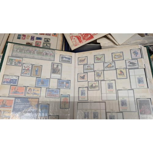 500 - A large quantity of used stamps, School boy albums and vintage tins  - Contains Worldwide, Commonwea... 