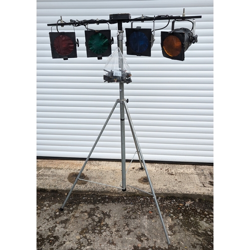 841 - 2x sets of 4 stage lights on tripod stands