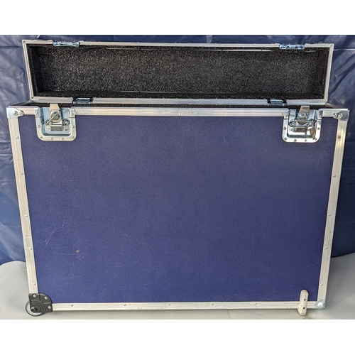 962 - Large blue flight case with foam inserts (on wheels -  with keys)