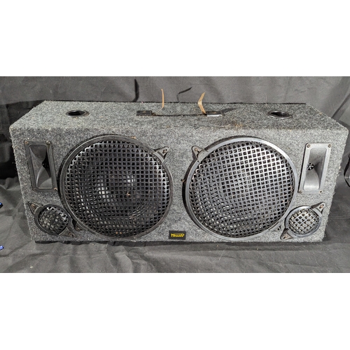 904 - Tornado Bass speaker - 34 x 88 x 32cm