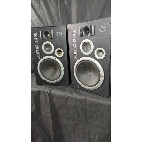 905 - A pair of Jamo D266 Speakers - some damage as pictured - 69 x 44 x 32cm