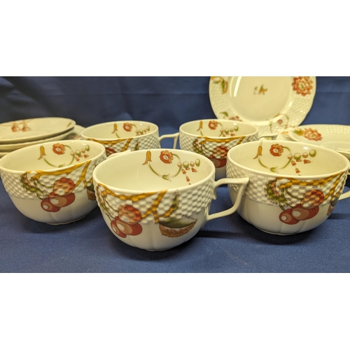 21 - Vintage Patrick Frey 'Bazoches' Part tea and dinner set in excellent condition x 23 pieces including... 