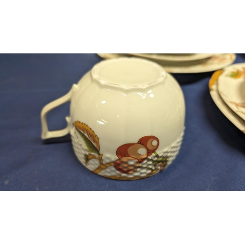 21 - Vintage Patrick Frey 'Bazoches' Part tea and dinner set in excellent condition x 23 pieces including... 