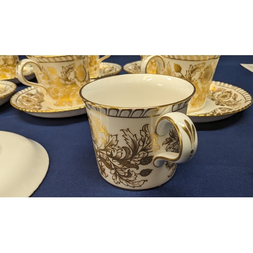 37 - Antique Royal Crown Derby Brocade gold gilt tea cups and saucers (14 pieces total) - Excellent condi... 