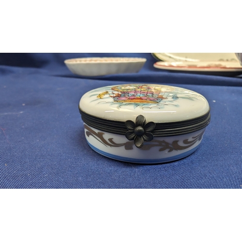 656 - A selection of antique and vintage chinaware including :
Limoge pill box - La Montgolfiere 'Tour de ... 