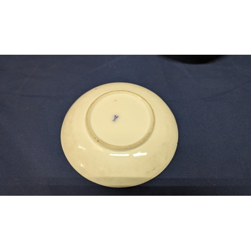 729 - Early Meissen flow plates / bowls x2 - 14cm Diameter and 17cm Diameter