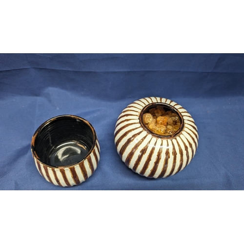 737 - Vintage Zebra ceramic vase and bowl - Vase 12 x 12 - bowl 9 x 9cm.   From the country estate.