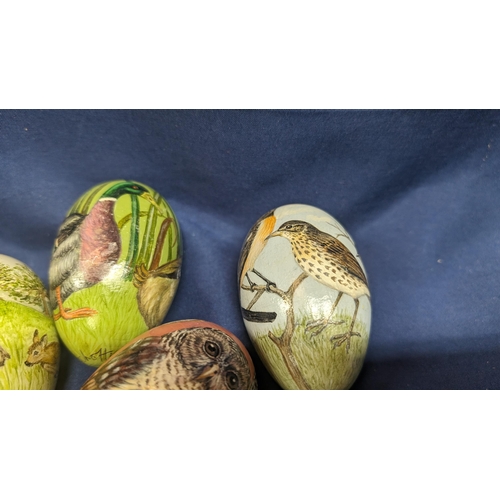 385 - A Collection of 11 x Rona Grischotti Painted Wooden Eggs Depicting Animals, Insects etc.  - Slight D... 