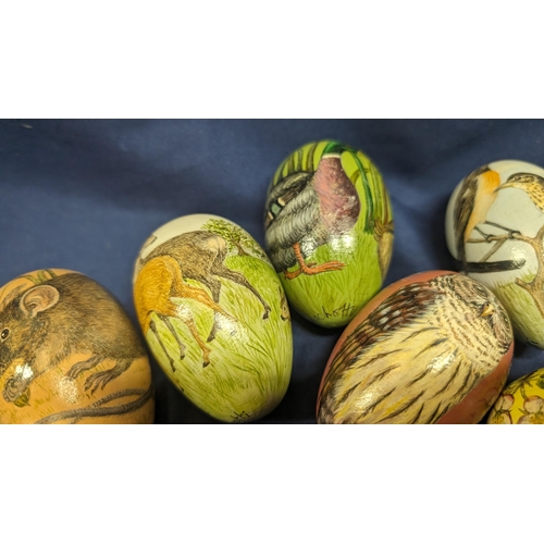 385 - A Collection of 11 x Rona Grischotti Painted Wooden Eggs Depicting Animals, Insects etc.  - Slight D... 