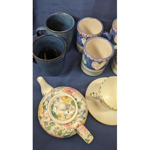 742 - Mixed lot of china mugs, teapots etc. including Harrods, Lemon Grove, Enzart design, Royal Worcester... 