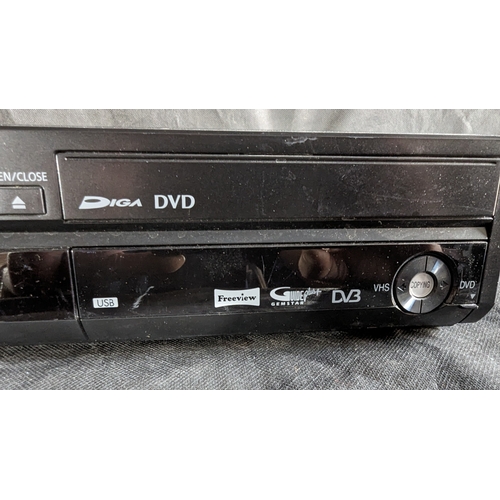 884 - Panasonic DMR-EZ49V DVD/VHS (NO REMOTE)