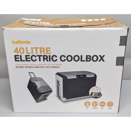 991C - Halfords 40ltr electric coolbox (£99 new)