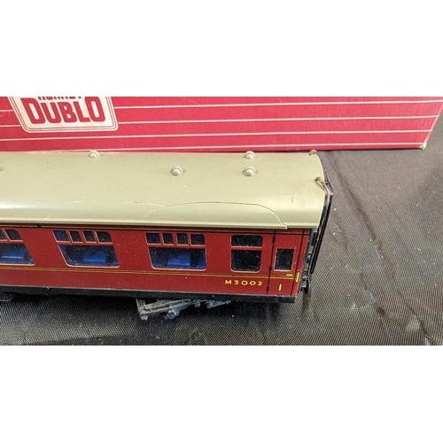 630 - 5 x Boxed Hornby Dublo 00 Gauge Rolling Stock and Carriages: Grey/ Maroon Royal Mail, Restaurant Car... 