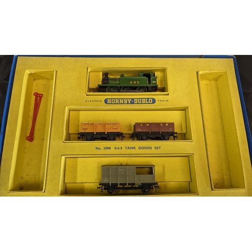 631 - A Hornby Dublo Set 2008 , 0-6-0 Tank Goods Train Set