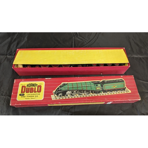 639 - Hornby Dublo 2211 'Golden Fleece' Locomotive and box, with operating instructions - refinished from ... 