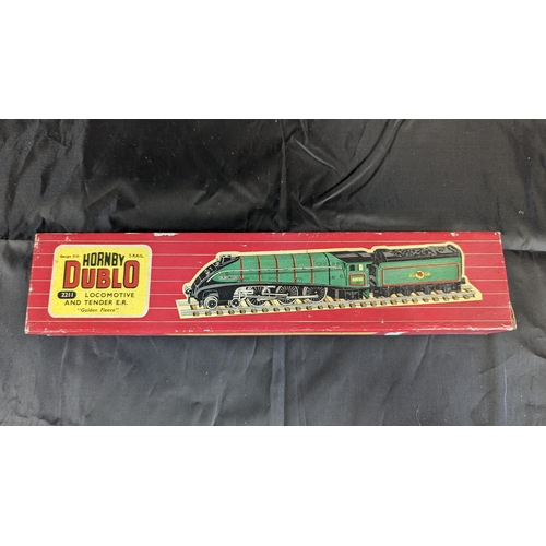 639 - Hornby Dublo 2211 'Golden Fleece' Locomotive and box, with operating instructions - refinished from ... 