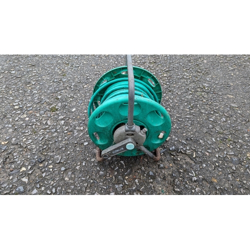 1012 - Hozelock reel and hose - missing handle