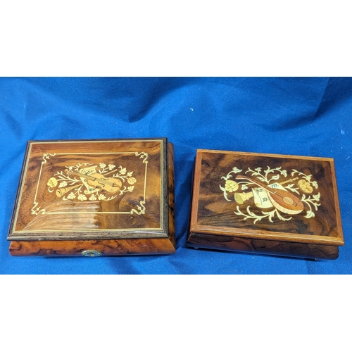 365 - 2 Vintage inlaid italian jewellery boxes, Plays Isle of Capri
Mandolin box 15 x 10cm approximately
V... 