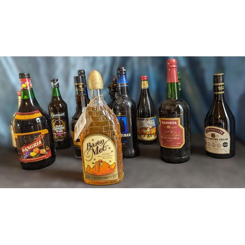 289B - Large selection of mixed Liqueurs, Sherry and much more - 12 in total