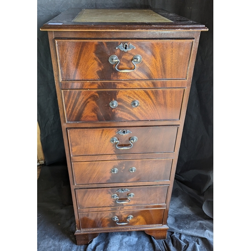 11B - 3 Drawer filing cabinet with leather top and brass handles - 108 x 50 x 61cm