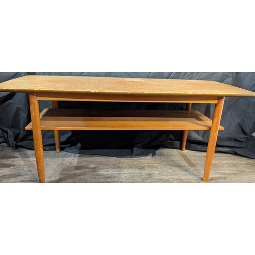 535 - Mid-Century coffee table with lower shelf