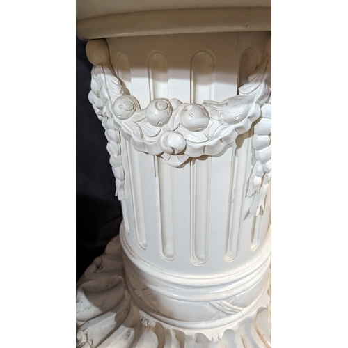 95 - Ornate Column table base - 71 x 62 x 62cm