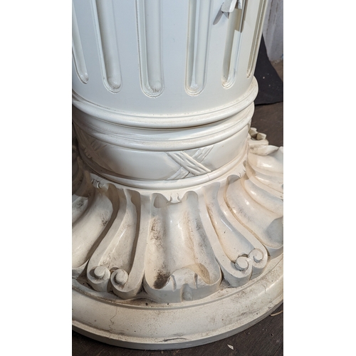 95 - Ornate Column table base - 71 x 62 x 62cm