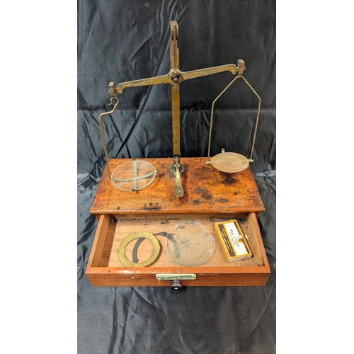 118 - A Set of 19th Century Apothecary Scales - De Grave Short & Co London