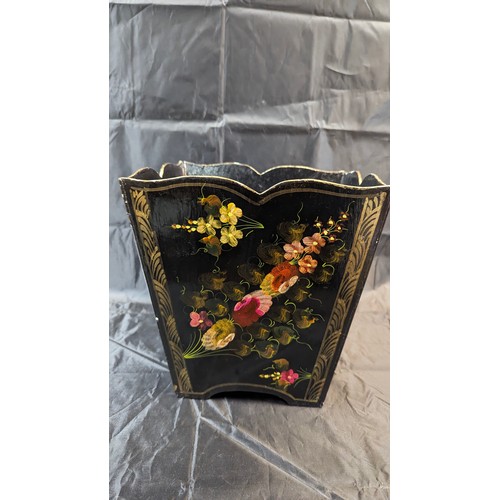 1173 - A hand painted floral wooden bin - Requires repair / regluing of one panel as pictured - possibly Co... 